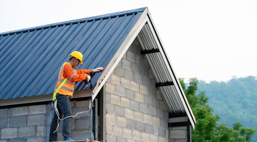 Professional residential roofers in McNeil, AR